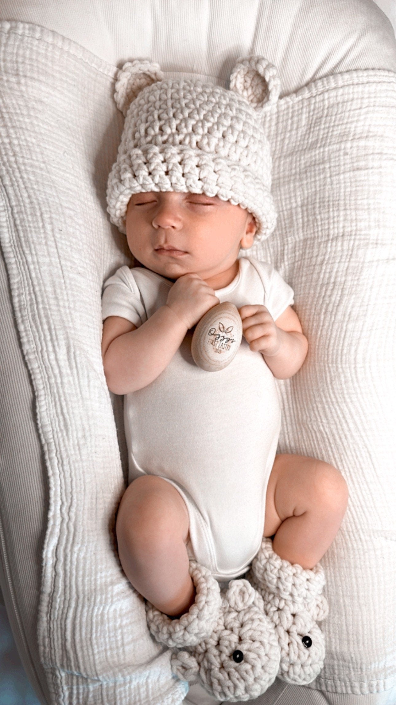 Personalised engraved wooden musical egg