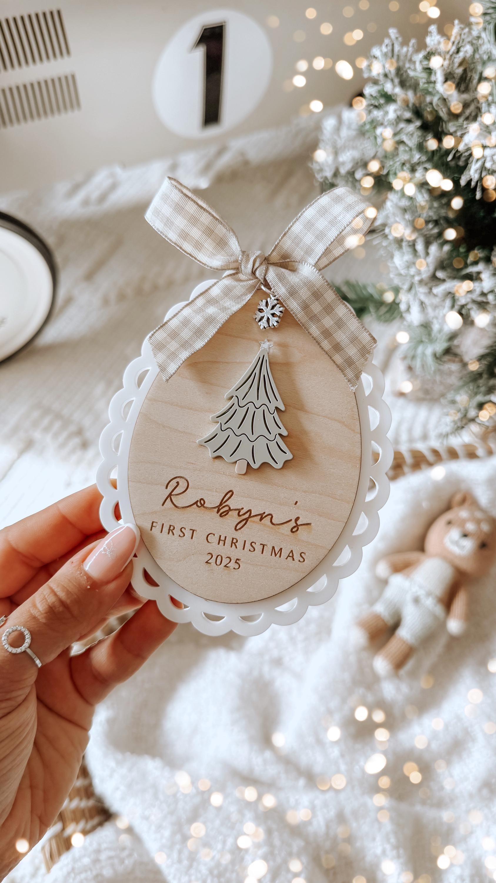 Personalised Engraved Baby's First Christmas Name Plaque. Keepsake Christmas Decoration. Wooden Baby Gift. Social Media Photo Prop Disc