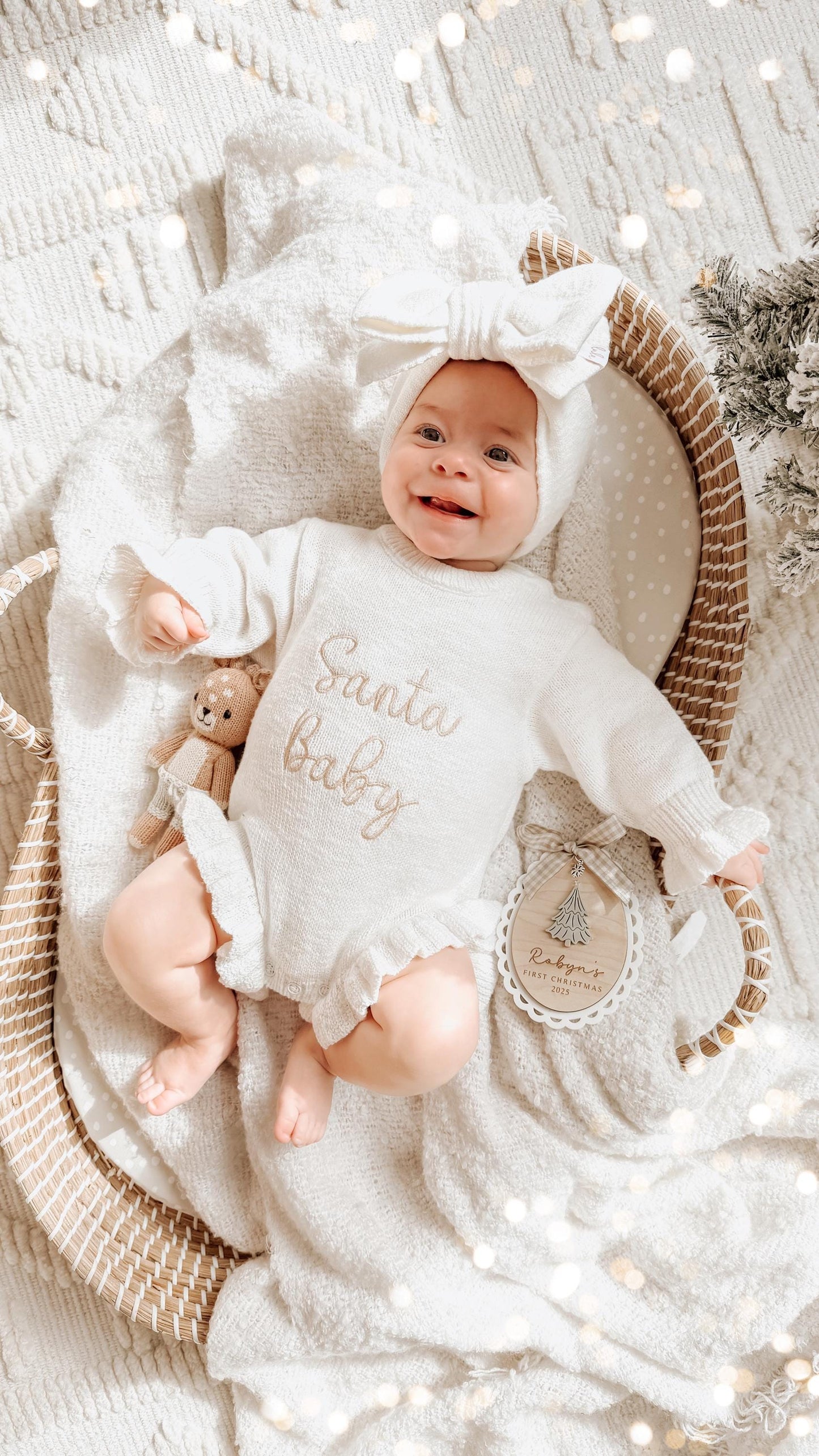 Personalised Engraved Baby's First Christmas Name Plaque. Keepsake Christmas Decoration. Wooden Baby Gift. Social Media Photo Prop Disc