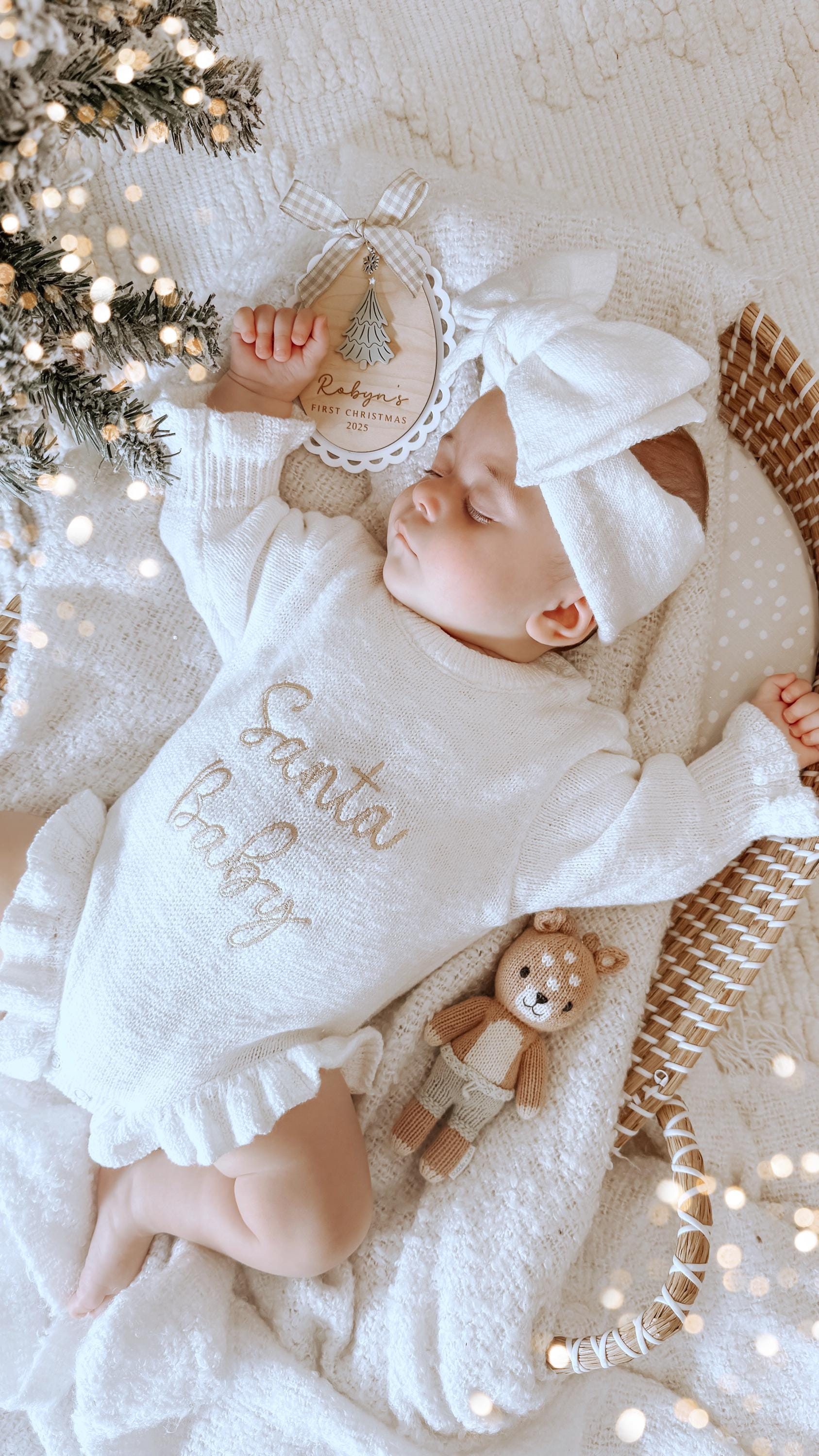 Personalised Engraved Baby's First Christmas Name Plaque. Keepsake Christmas Decoration. Wooden Baby Gift. Social Media Photo Prop Disc