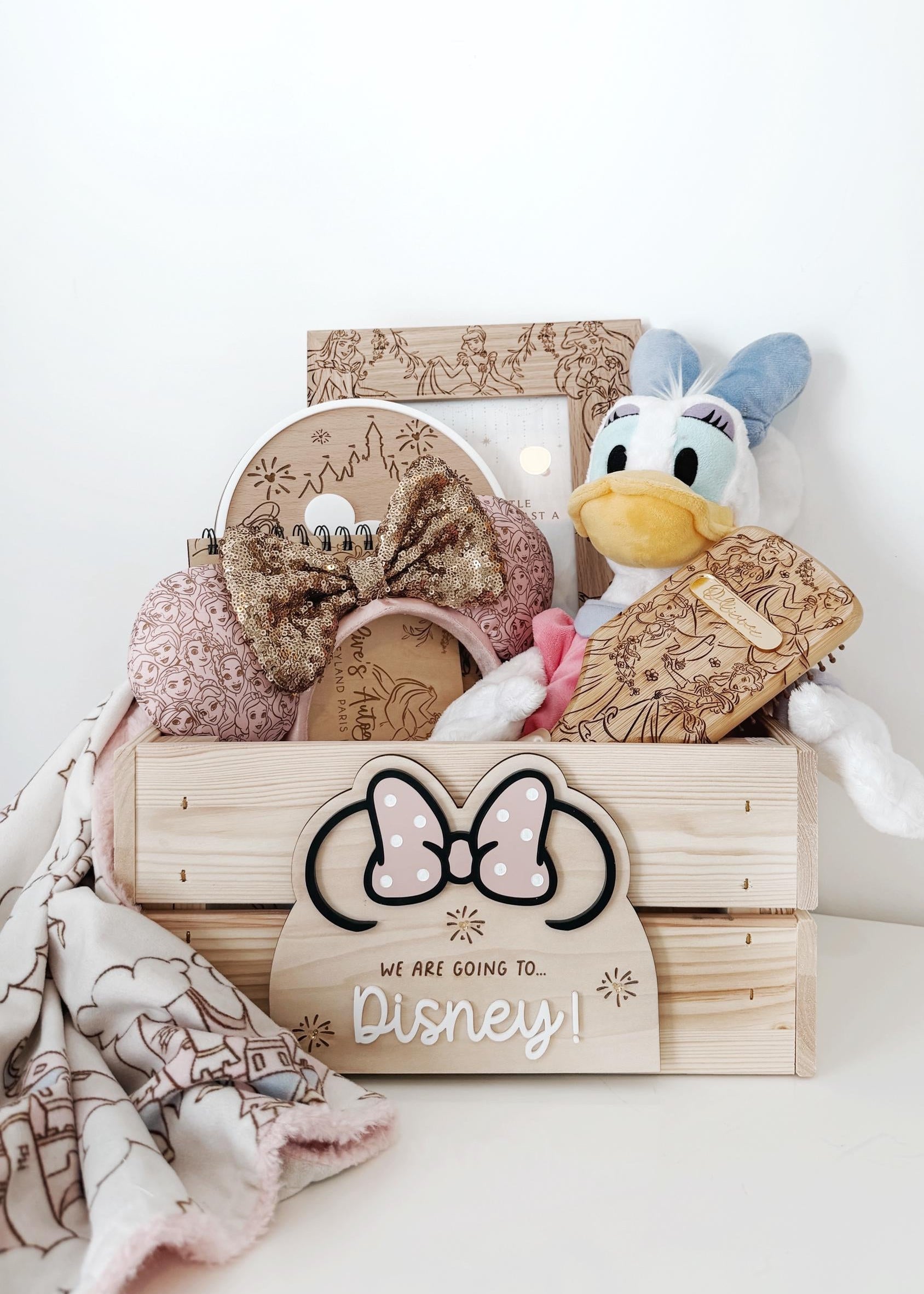 D I S N E Y – Love Olive x